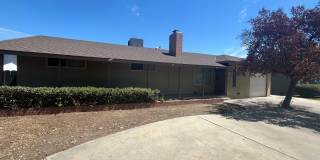 Cozy three bedroom home for rent Gallery 1