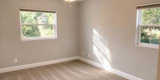 Recently renovated home in great neighborhood close to schools, parks, and shopping Gallery 9