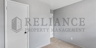 1602 Luther East Gallery 12