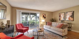 Signal Pointe Gallery 3