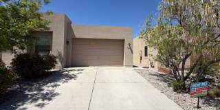 Beautiful Luxury Single Story Town Home Available Near Coors Blvd NW & Dellyne Ave NW! Gallery 1