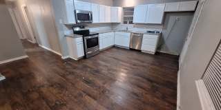 3 bedroom, 2 bath Gallery 4