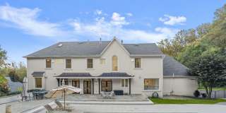 1404 WYNHURST Lane Gallery 14