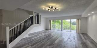 10003 NW 9th St Cir Gallery 1