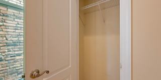 3 Story Condo w/ Loft in Bloomingdale NW!! Walking Distance to 2 Metros! Gallery 26