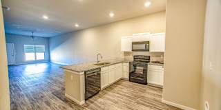 Willowbend - 1919 Langford Ave Gallery 1