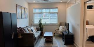 Great Studio in the Heart of Nashville Gallery 7