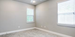 256 CLAREMONT AVE Gallery 20