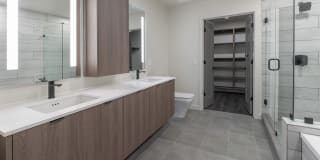 10X Las Olas Walk 10X Las Olas Walk Gallery 43