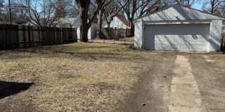 Cozy 2 Bedroom, 1 Bathroom house for rent at 2747 E. 4th Gallery 11