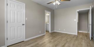 106 Alexander Boulevard - 1 Gallery 17