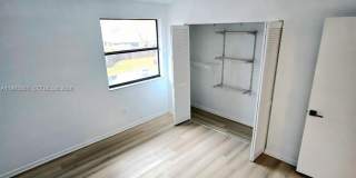 20130 NE 3rd Ct Gallery 13