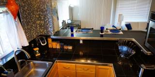 Furnished 2 bedroom Condo with view of Lake Union Gallery 16