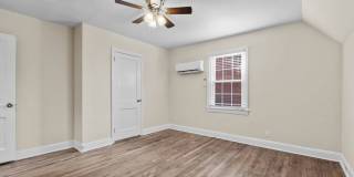 Spacious 1 Bedroom Duplex in Trinity Park, blocks from Duke! - Renovated & Pet Friendly Gallery 13