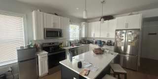 No Broker Fee | Renovated 3 Bed, 2 Bath with In-Unit Laundry & Parking Gallery 4