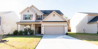 Spacious 5 Bedroom, 3 bath home in Greensboro with 2 car garage Gallery 1