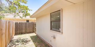 949 Kenwood Drive Gallery 34