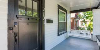 HOUSE FOR RENT Gallery 5