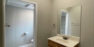 Cute 3-bedroom Home Near OTC and Drury! Gallery 8
