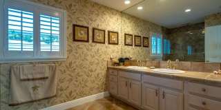 2317 NE 28th Court Gallery 24