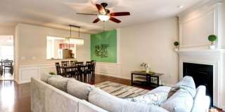 Room in 3 Bedroom Home at Macedonia Lake Dr Gallery 4