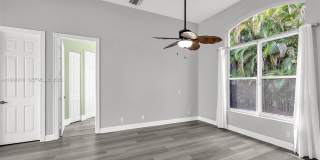 558 NW 118th Ave Gallery 21