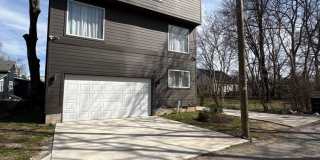 Fully Furnished 5 Bed, 3.5 Bath Located In East Nashville's McFerrin Park Neighborhood! Lawn Care Included! Gallery 44
