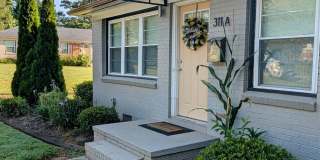 Frost Courtyard Apartments - Gallery 1