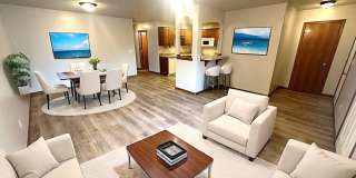 Spacious & Convenient Walk-In Level Townhome in Brandon - 2 BD 1 BA unit! Gallery 1