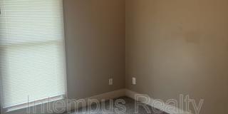 229 Deaderick Ave Gallery 37