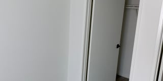 501 S Grand View St Gallery 6