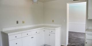 522 East Collins Gallery 23