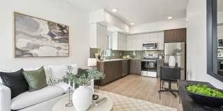 Welcome to Burnside Bluffs – Your New Urban Retreat! Gallery 156