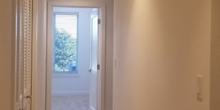 Spacious and modern townhome in Downtown Bellevue Gallery 12