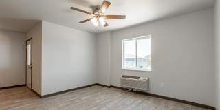 1050 Valley Dr Gallery 5