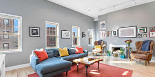 713 ADAMS ST Gallery 1