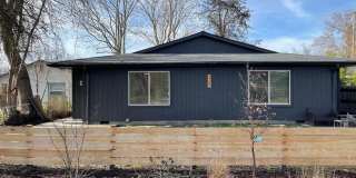 Newly Remodeled 2 Bedroom 1 Bath Duplex-Be The First to Make it Your Home Gallery 1