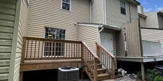 Stunning 2 Bed, 2 1/2 Bath Townhouse Available Now Stunning 2 Bed, 2 1/2 Bath Townhouse Available Now Gallery 32