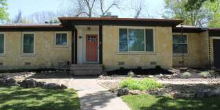 2-BEDROOM IN TERRELL HILLS Gallery 3