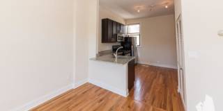 2956 N Racine Gallery 4