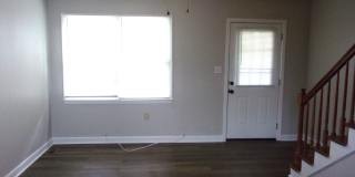 Recently Renovated 2 Bedroom 1 1/2 Bath Townhome - 1 Block from Winthrop Recently Renovated 2 Bedroom 1 1/2 Bath Townhome - 1 Block from Winthrop Gallery 8