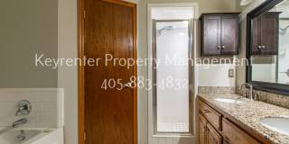 Beautiful 3 Bed 2 Bath in the Heart of OKC! Gallery 11