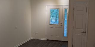 Rare.....One Bedroom One Bathroom Unit Available In Midtown! Gallery 5