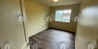 Perfect commuter location! Gallery 18