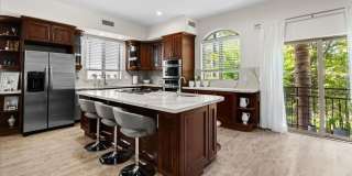 Spacious Tri-Level Townhome in Valley Village Spacious Tri-Level Townhome in Valley Village Gallery 1