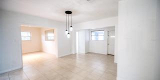 2317 HARRIS STREET Gallery 25