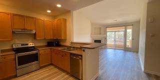 SW Littleton Top Floor Condo with Mountain Views! Gallery 5