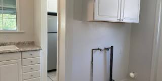 Spacious 2 Bedroom 1 Bath House in Eagle Rock Gallery 17