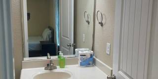 323 French Ave – Fully Furnished 5 Bed / 4 Bath Near Baylor Gallery 28