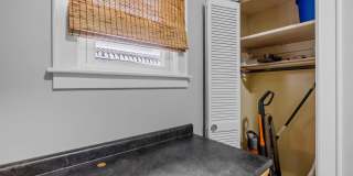 989 Union Street Gallery 15